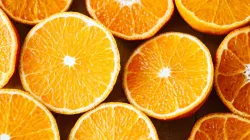 Ăn cam mỗi ngày có tốt không? 7 lý do nên ăn và cách ăn đúng