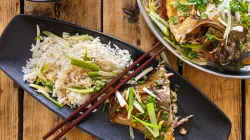Cá diêu hồng hấp cuốn bánh tráng: cách làm ngọt thịt, hết tanh