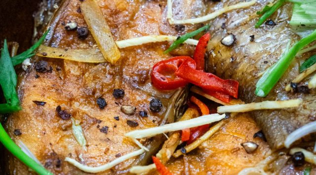 Cá trê kho ngon: 5 cách kho đậm đà, thơm và không tanh