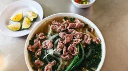 Cách nấu phở bò Hà Nội tại nhà: nước dùng trong, thơm chuẩn vị
