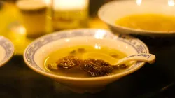 Canh rong biển hạt sen: cách nấu thanh mát, bùi ngọt, bồi bổ nhẹ nhàng