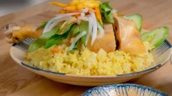 Cơm tím gà khìa nước dừa: cách làm thơm béo, màu đẹp tại nhà