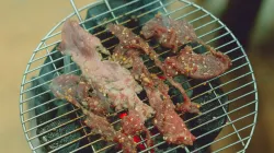 Ếch nướng sả ớt thơm khói than, món nhâm nhi ngày se lạnh