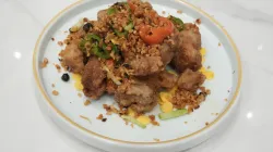 Gà chiên bơ tỏi thơm lừng: cách làm da vàng giòn, thịt mềm