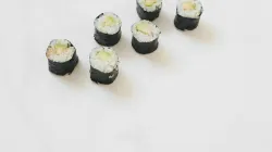 Món Nhật – Việt cuối tuần: cơm cuộn thịt nướng và udon xào bò sả