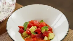 Salad mát lạnh mùa hè: 4 công thức giải nhiệt dễ làm tại nhà
