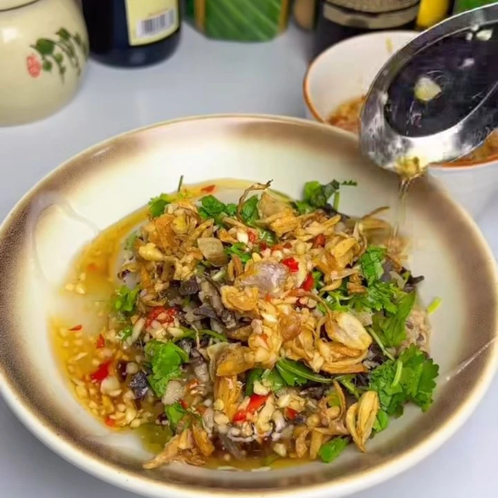 Bánh đúc nóng từ cơm nguội