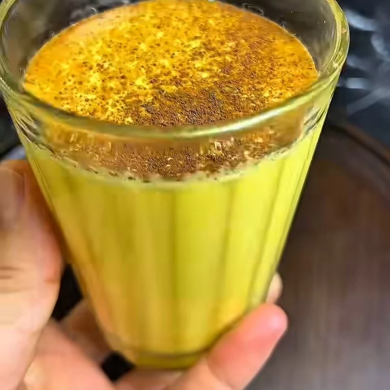 Ly kem trứng rắc bột cacao