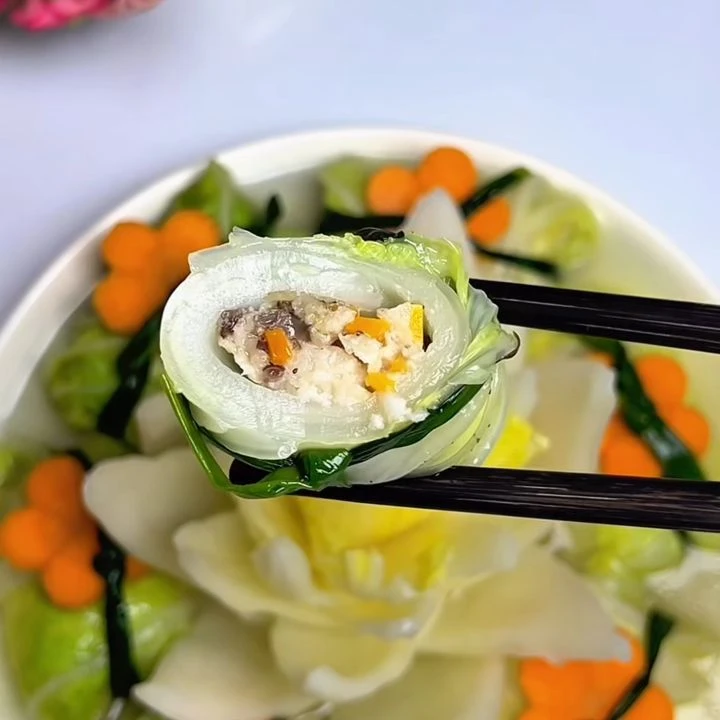Canh cải thảo bạch liên hoa