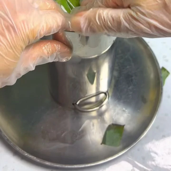Nén giò xào