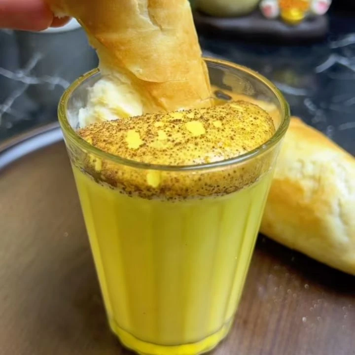Kem trứng 3 nguyên liệu chấm bánh mì