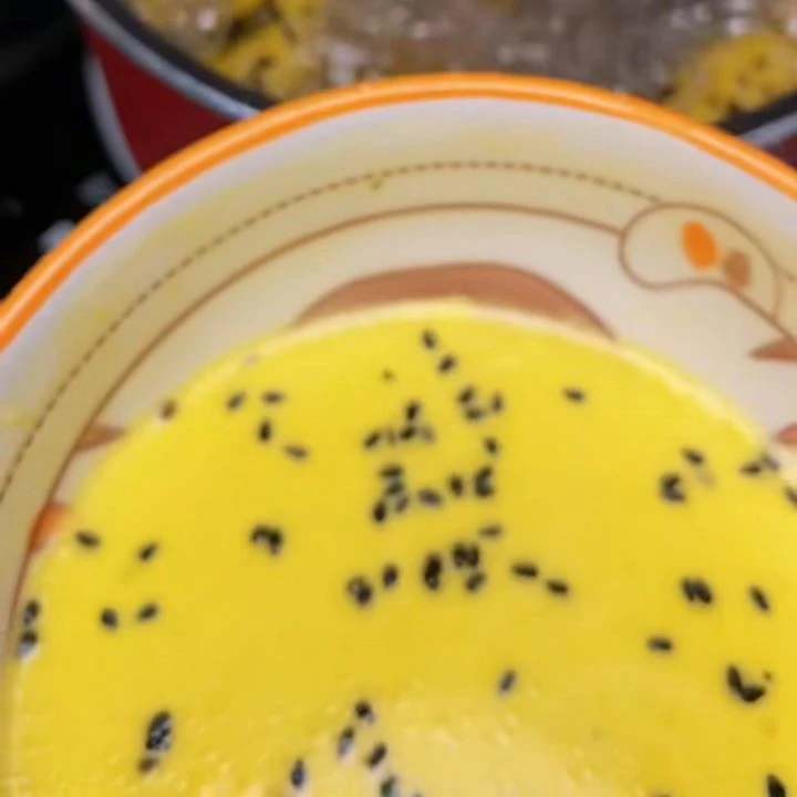 Chiên khoai lang kén