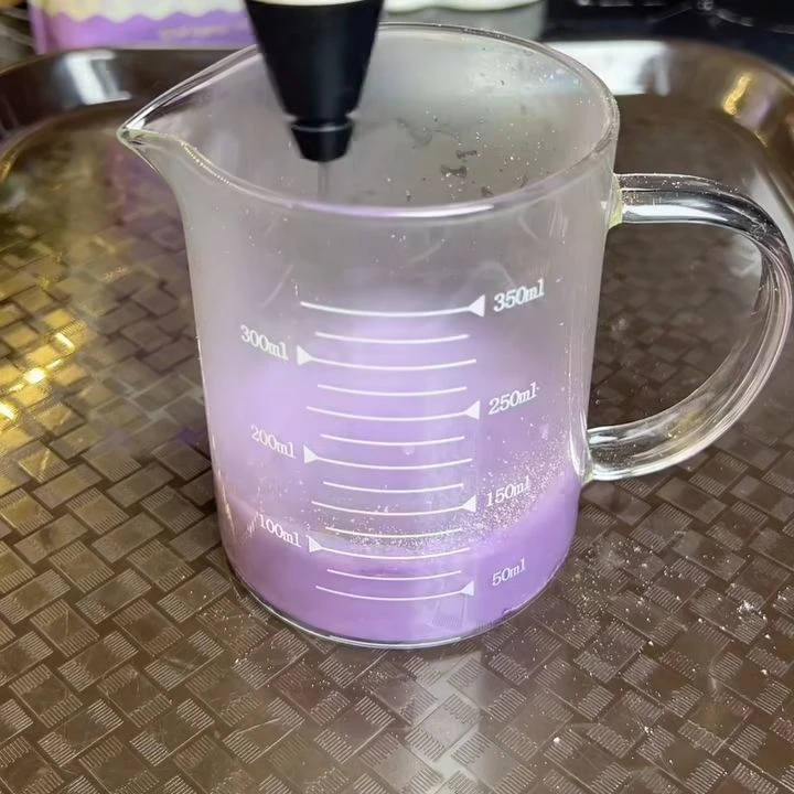 Đánh bông bột khoai môn