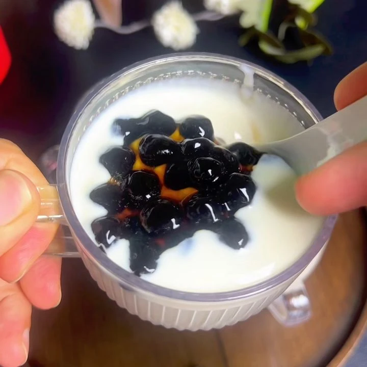 Sữa chua dẻo trân châu đường đen