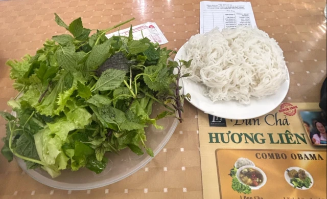 Bún chả Hương Liên - Lê Văn Hưu