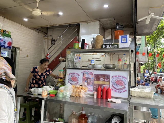 Phở Thìn - Lò Đúc - không gian 3