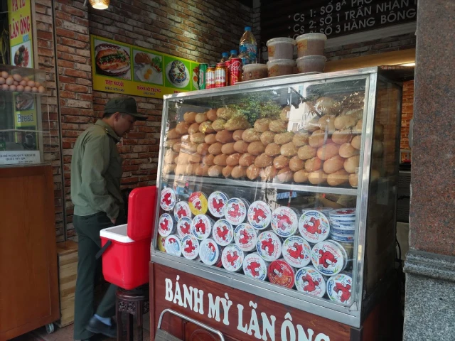 Phở 10 Lý Quốc Sư - không gian 2