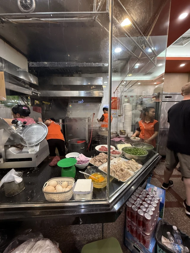 Phở 10 Lý Quốc Sư - không gian 4