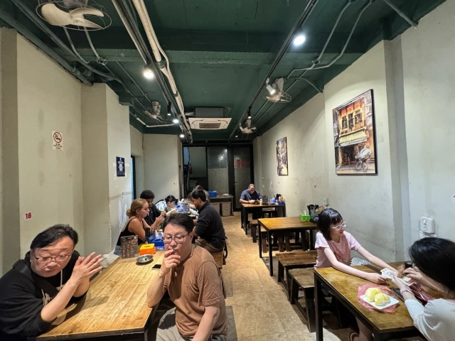 Bún bò Nam Bộ Bách Phương - Hàng Điếu - không gian 1