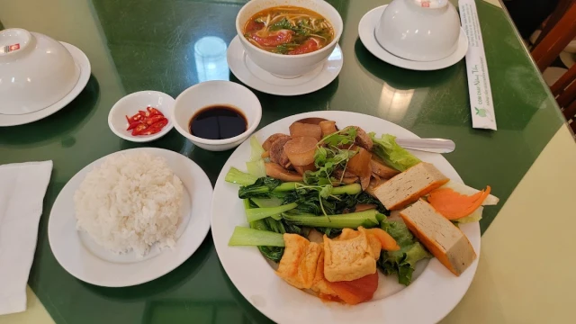Cơm Chay Nàng Tấm - Trần Hưng Đạo
