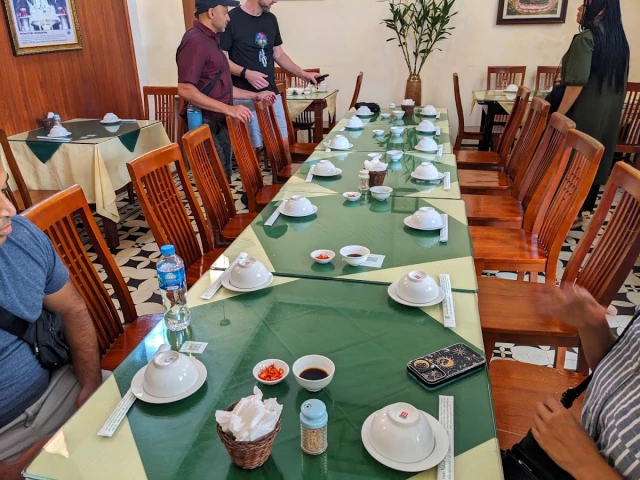 Cơm Chay Nàng Tấm - Trần Hưng Đạo - không gian 4
