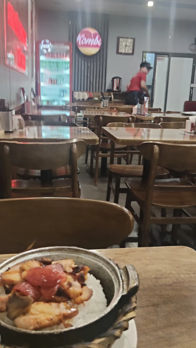 Kombo - Cơm Niêu Singapore - Lê Văn Thiêm