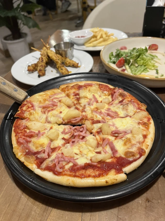 Al Fresco’s - Hoàng Ngân