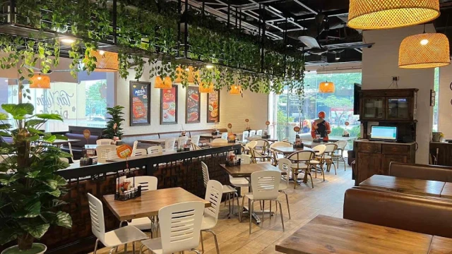 Al Fresco’s - The Garden - không gian 1