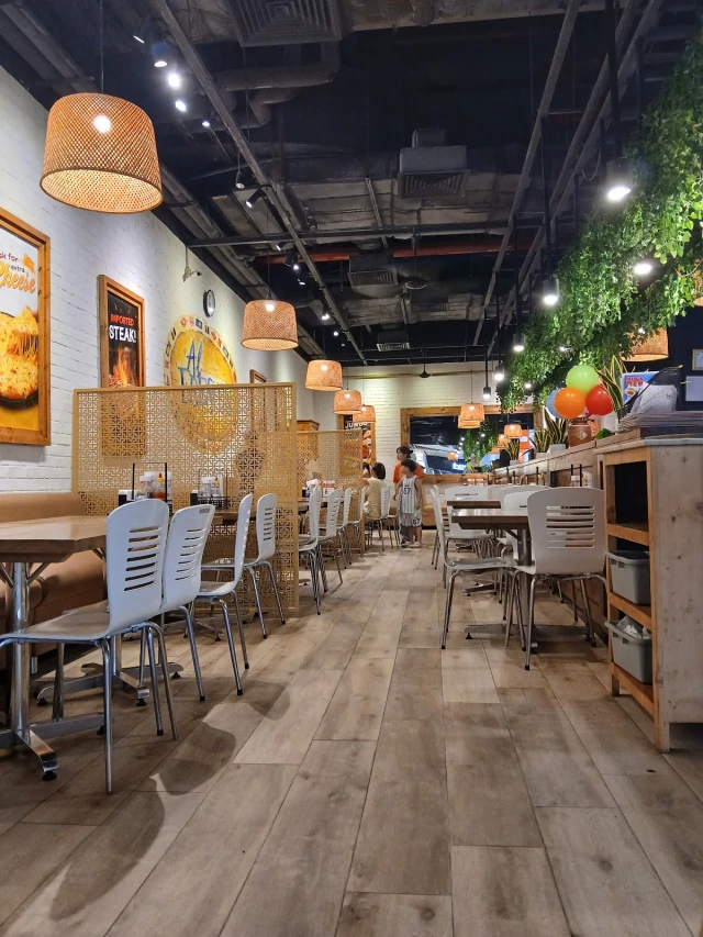 Al Fresco’s – Aeon Mall Long Biên - không gian 3
