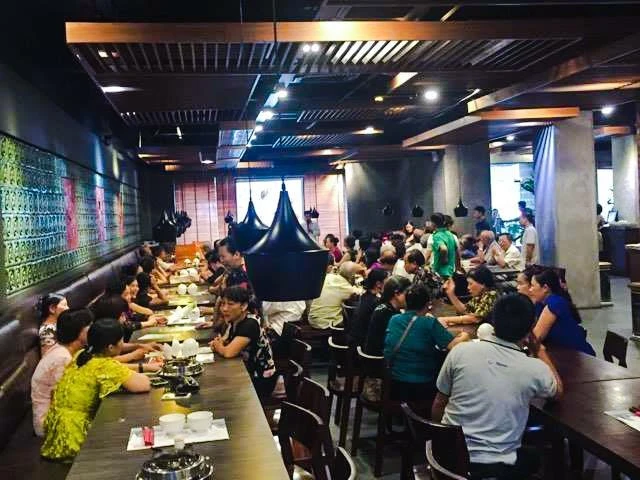 Chả Cá Ngon - Nguyễn Cơ Thạch - không gian 5