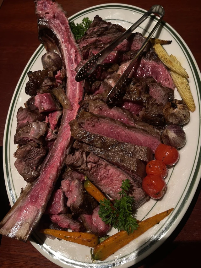 Steakout - Trần Hưng Đạo