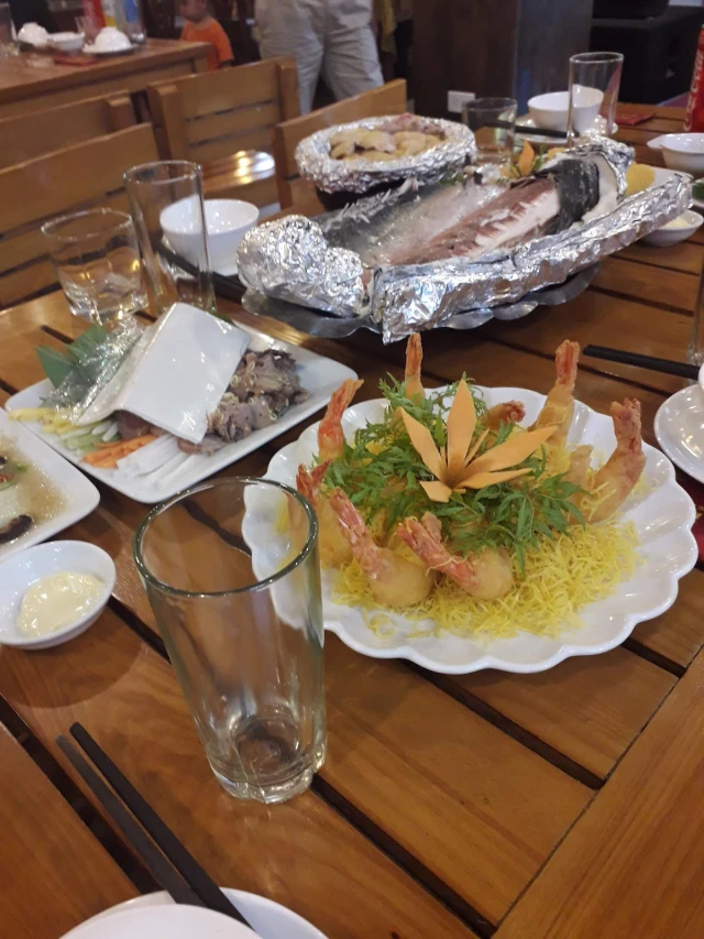 Sơn Thiên – Trần Kim Xuyến