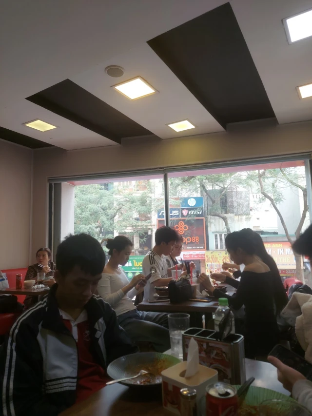 Kombo - Cơm Niêu Singapore - Trần Đại Nghĩa - không gian 4
