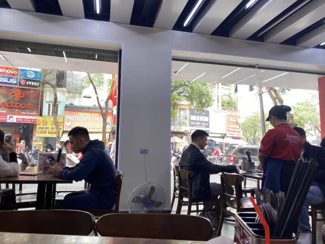 Kombo - Cơm Niêu Singapore - Trần Đại Nghĩa - không gian 6