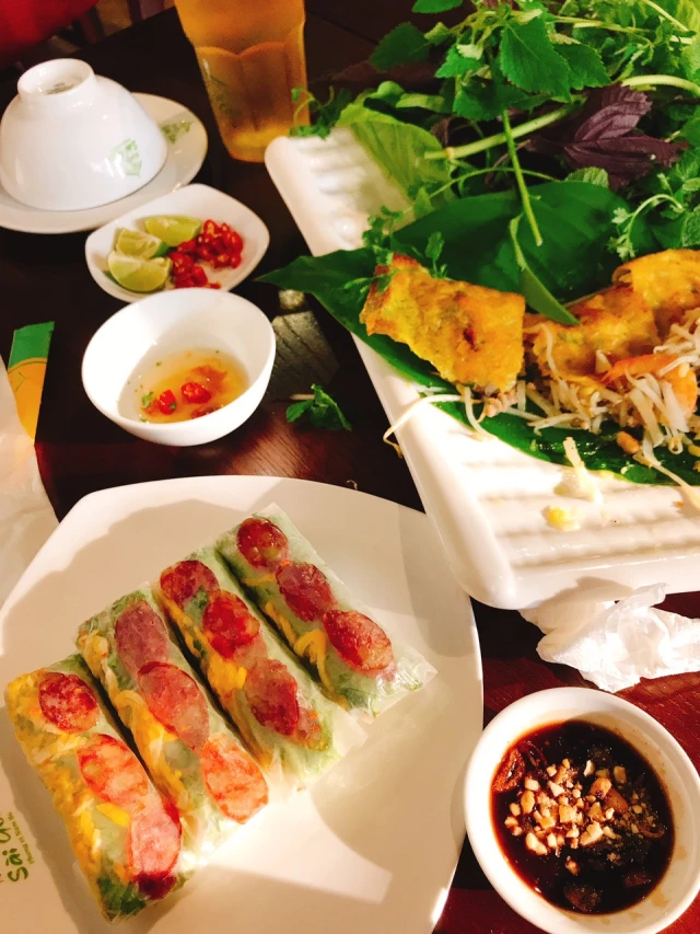 Nhà hàng Gia Thành - Hủ tiếu, bánh canh - Mai Hắc Đế