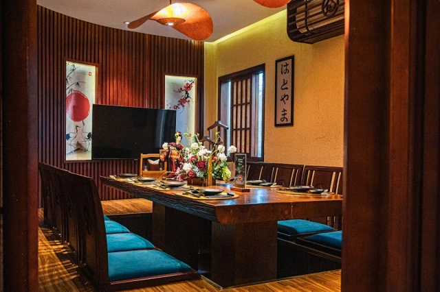 Nhà hàng Hatoyama - Vạn Phúc - không gian 3