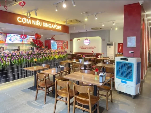 Kombo - Cơm Niêu Singapore - Kim Đồng - không gian 1
