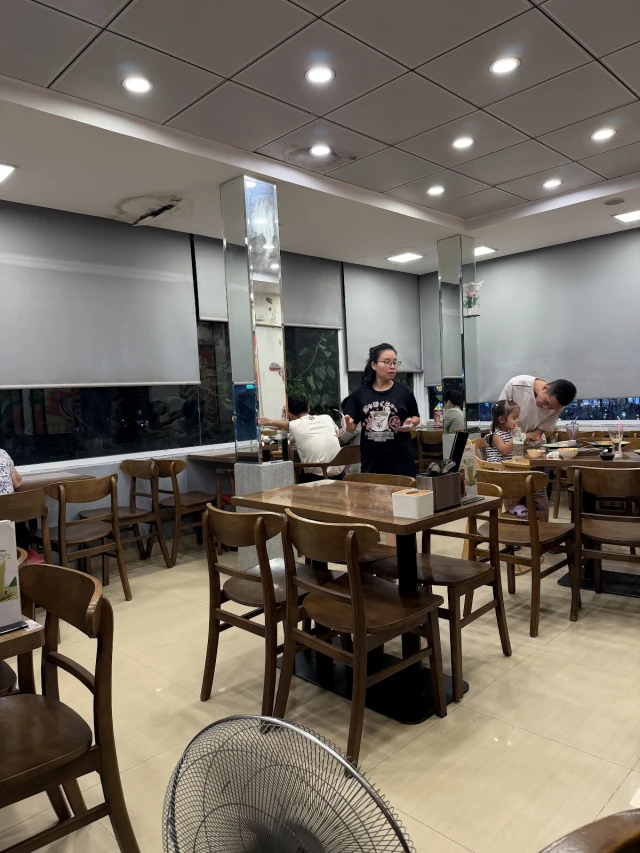 Kombo - Cơm Niêu Singapore - Kim Đồng - không gian 4