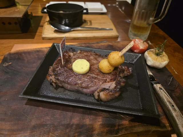 Moo Beef Steak - Nguyễn Khánh Toàn