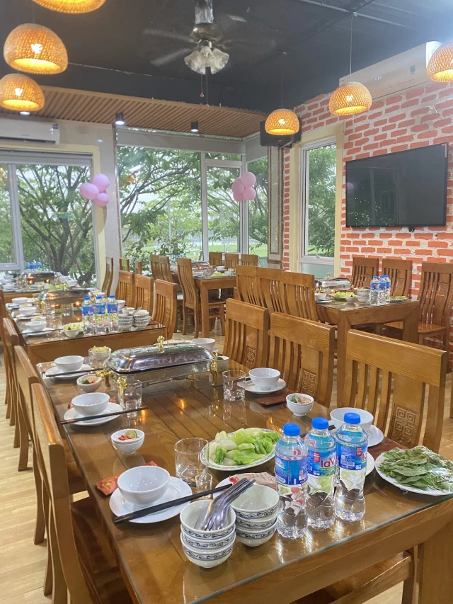 Chim To Dần - Hà Nam Quán - Phạm Văn Đồng - không gian 1