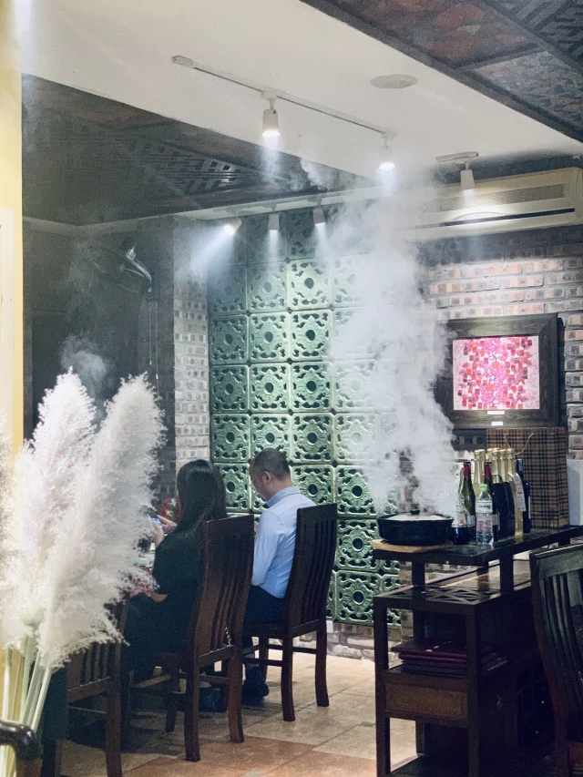 Old Hanoi Restaurant - Tôn Thất Thiệp - không gian 1