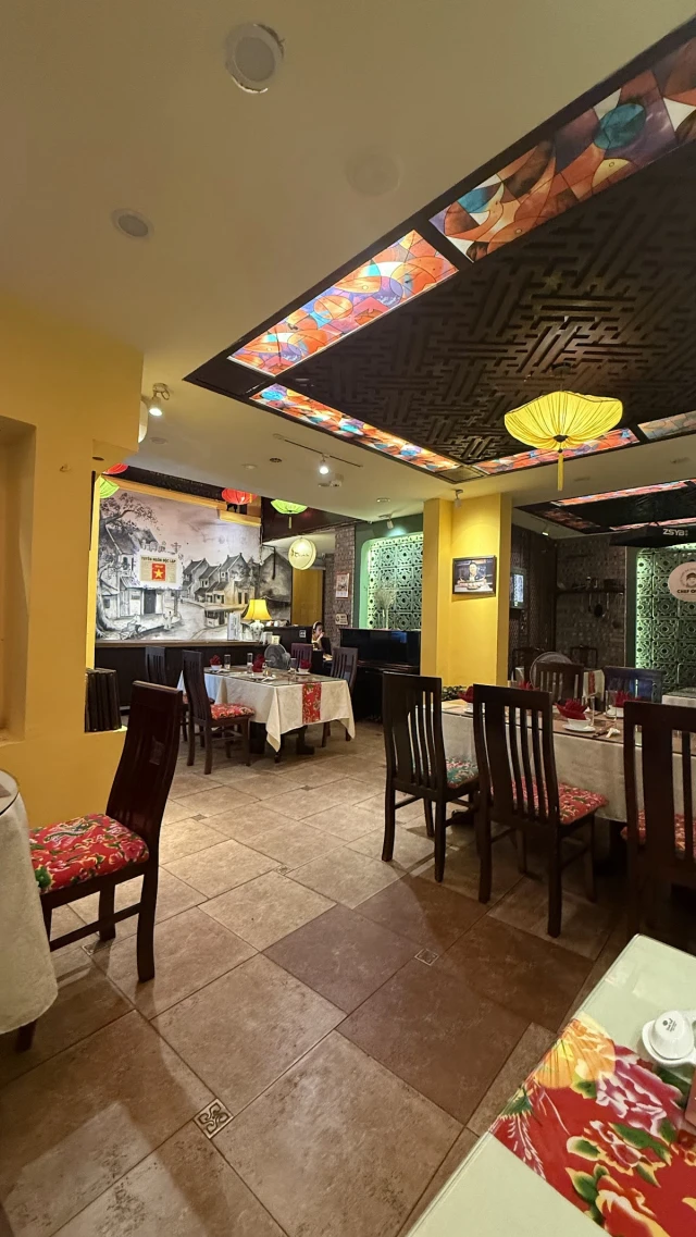 Old Hanoi Restaurant - Tôn Thất Thiệp - không gian 2