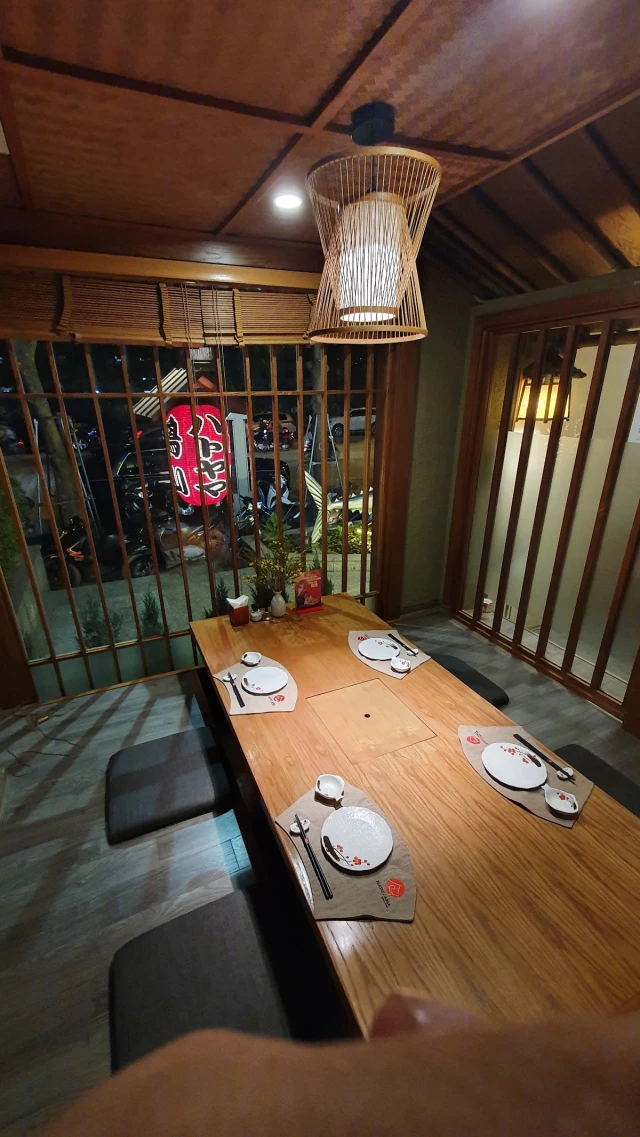 Hatoyama – Nguyễn Chánh - không gian 6