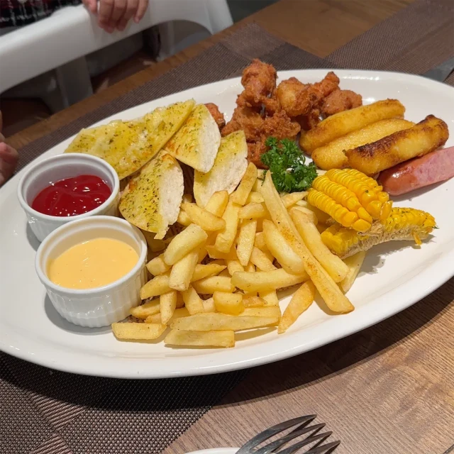 Le Monde Steak - Phan Chu Trinh