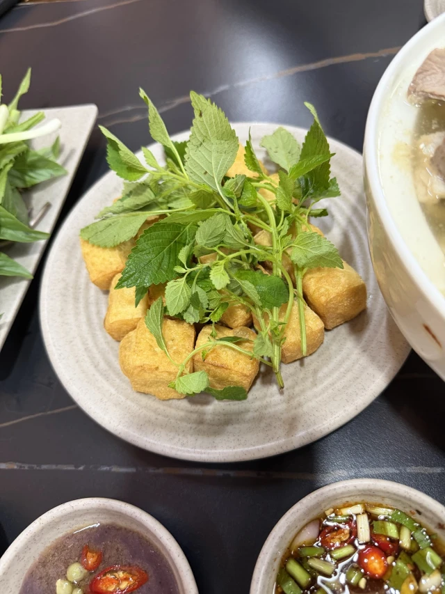 Quán Thế Lòng - Trần Thái Tông