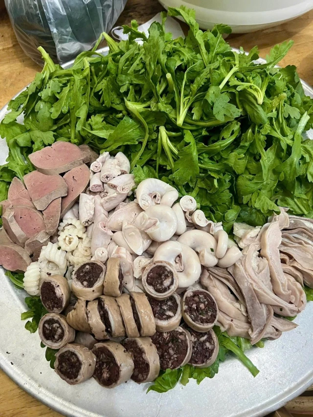 Quán Thế Lòng - Trần Thái Tông - không gian 1