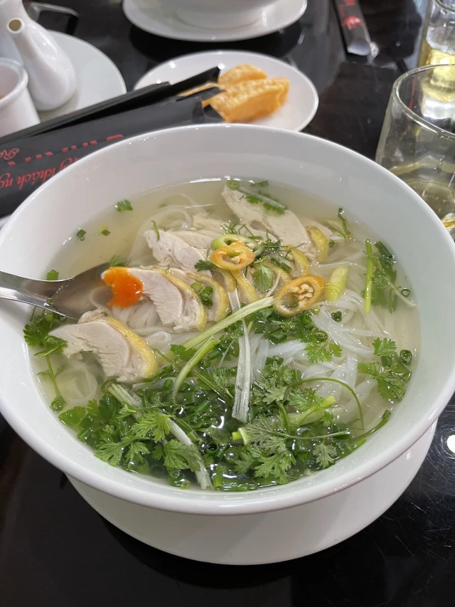 Lahata Restaurant - Dương Đình Nghệ