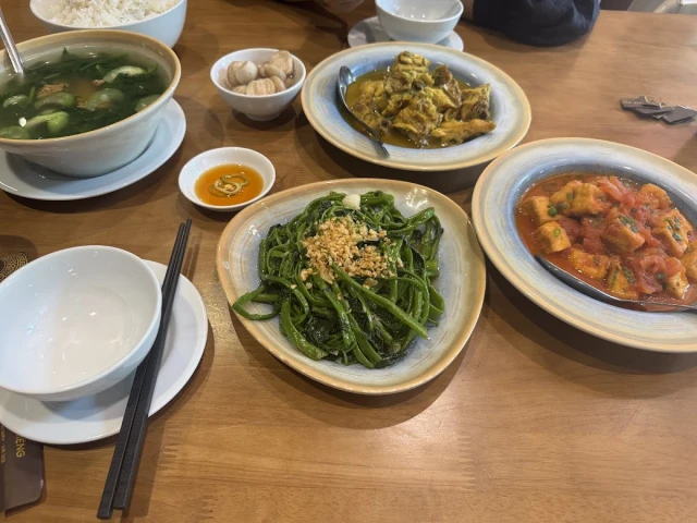 Lahata Restaurant - Dương Đình Nghệ