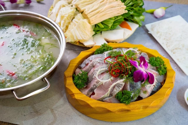Lahata Restaurant - Dương Đình Nghệ