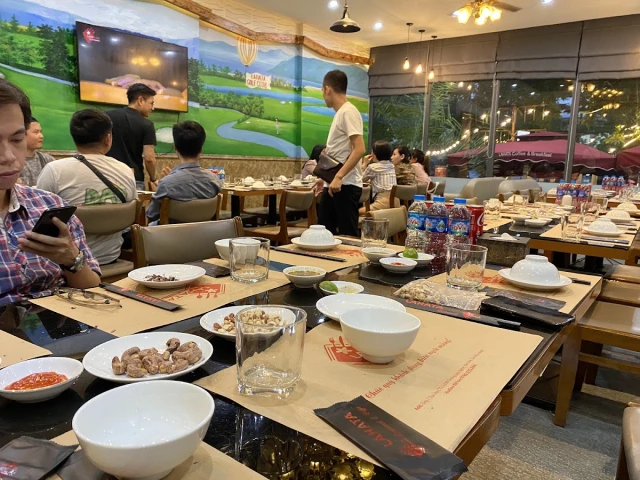 Lahata Restaurant - Dương Đình Nghệ - không gian 4